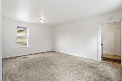 915 2nd Street McKees Rocks, PA 15136 - Photo 13 of 17 an empty room with windows