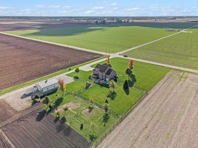 a view of a tennis court