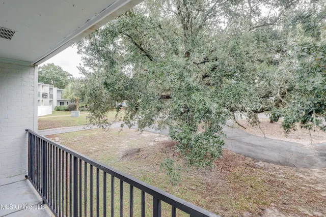 $120,000 | 3230 Cumberland Road, Unit 7, Ocean Springs, MS 39564