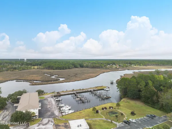 $117,000 | 3230 Cumberland Road, Unit 7, Ocean Springs, MS 39564