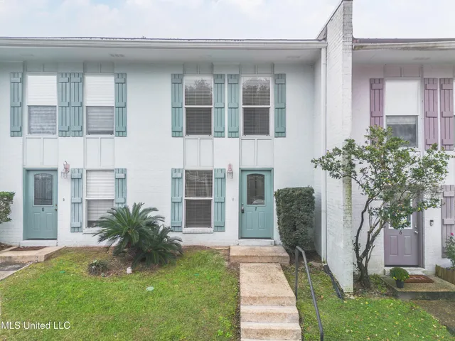 $120,000 | 3230 Cumberland Road, Unit 7, Ocean Springs, MS 39564