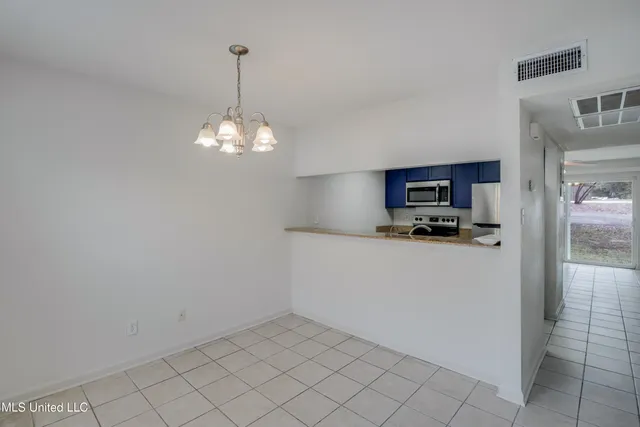 $120,000 | 3230 Cumberland Road, Unit 7, Ocean Springs, MS 39564