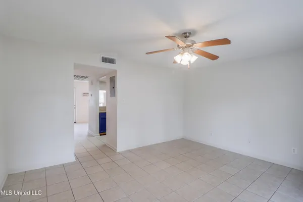 $117,000 | 3230 Cumberland Road, Unit 7, Ocean Springs, MS 39564