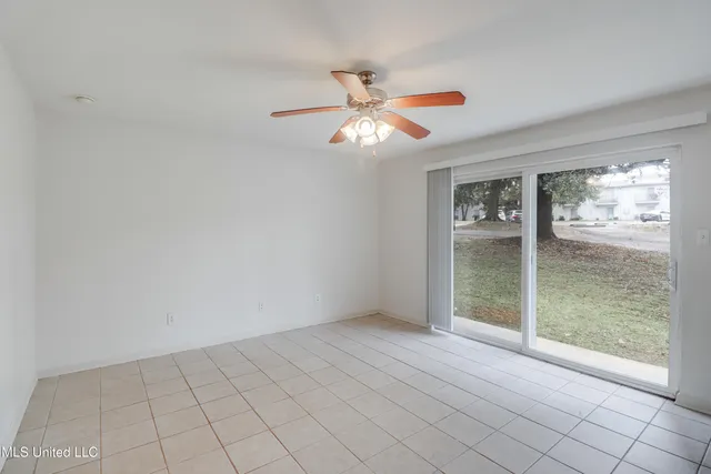 $120,000 | 3230 Cumberland Road, Unit 7, Ocean Springs, MS 39564