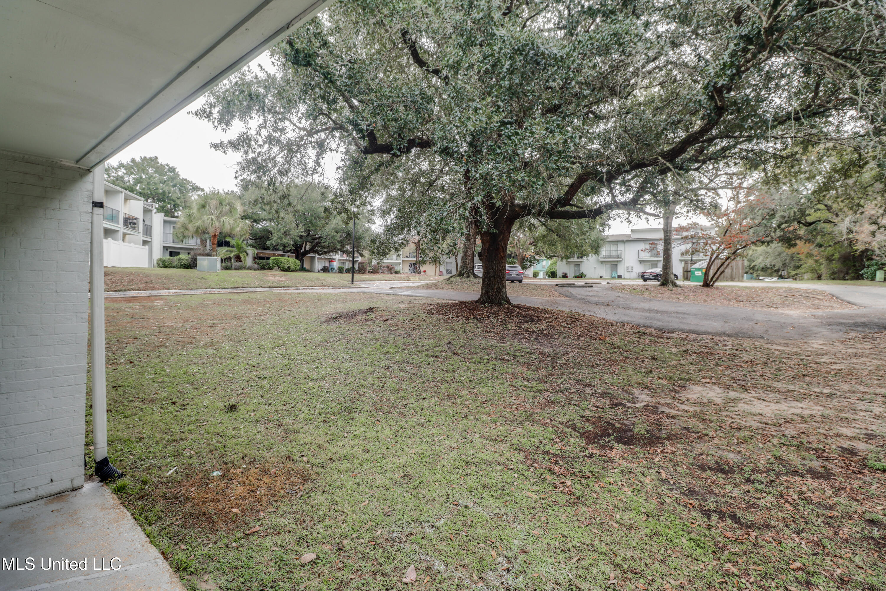 3230 Cumberland Road, Unit 7 Ocean Springs, MS 39564 - Photo 10 of 20 IMG_1763