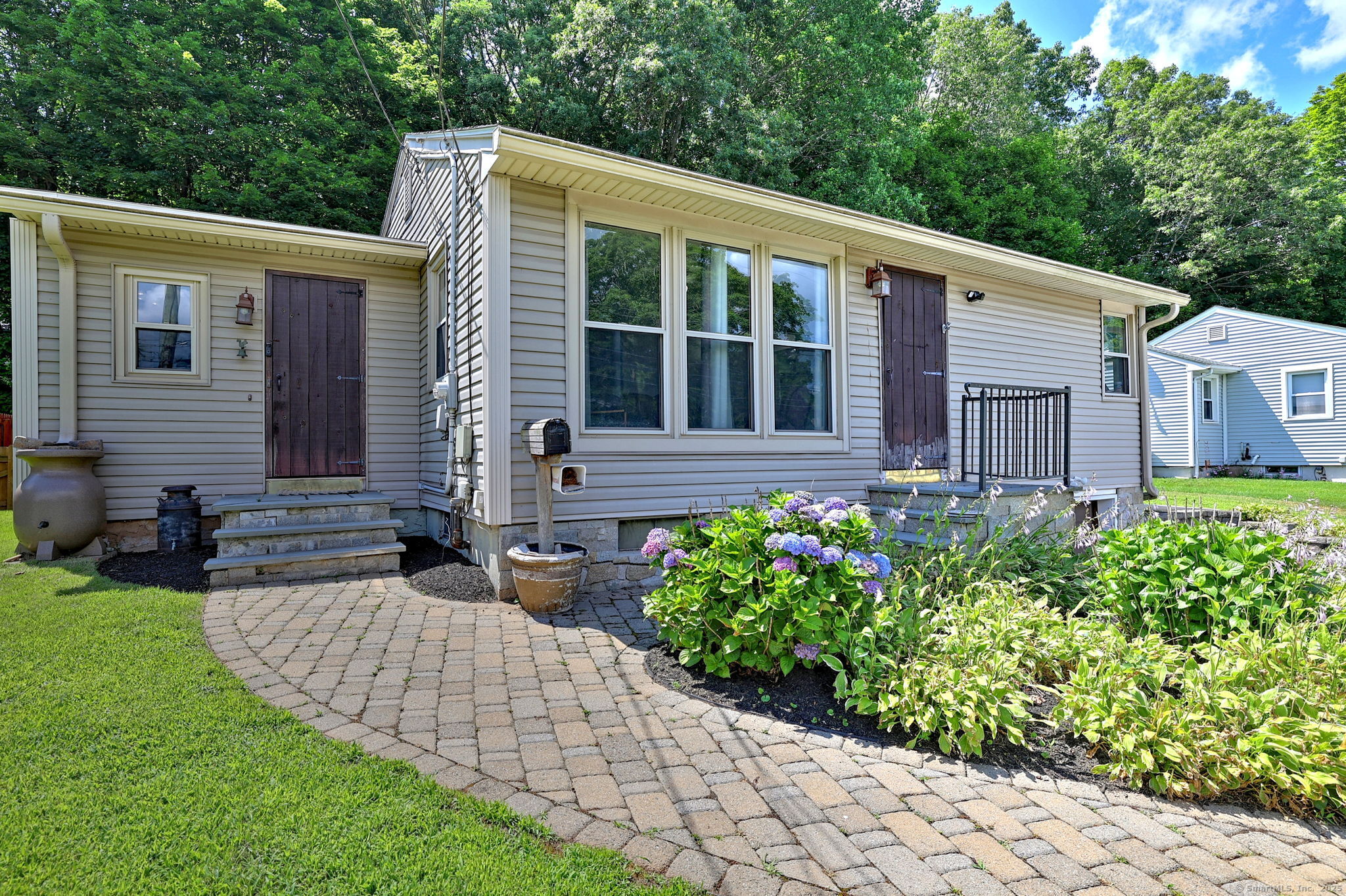 31 Bruce Lane Meriden, CT 06451 - Photo 1 of 1 Gallery Image 1