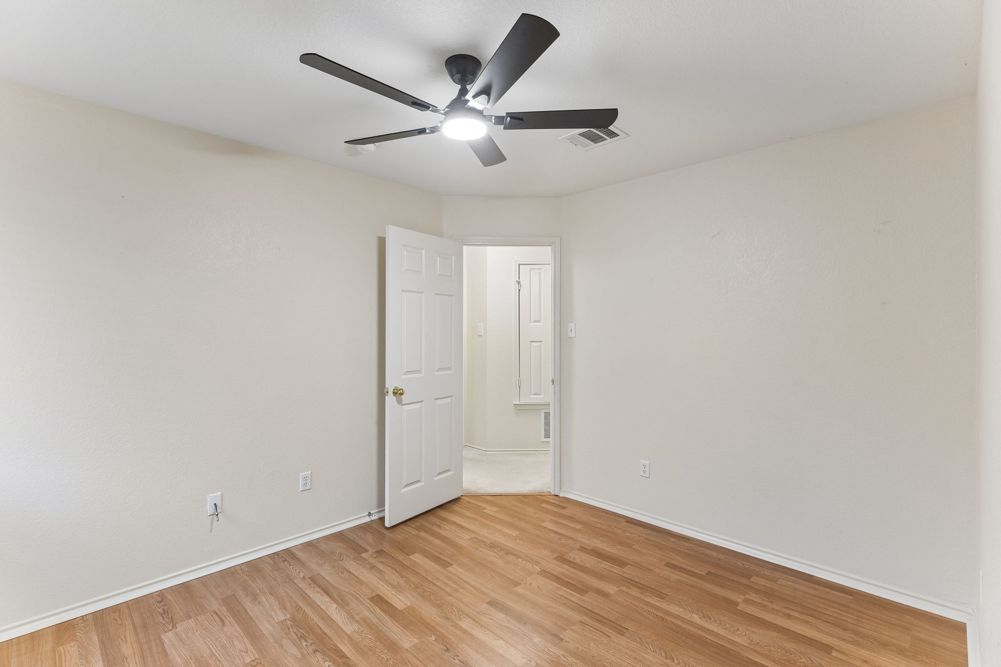 1808 Lost Maples Loop Cedar Park, TX 78613 - Photo 20 of 37