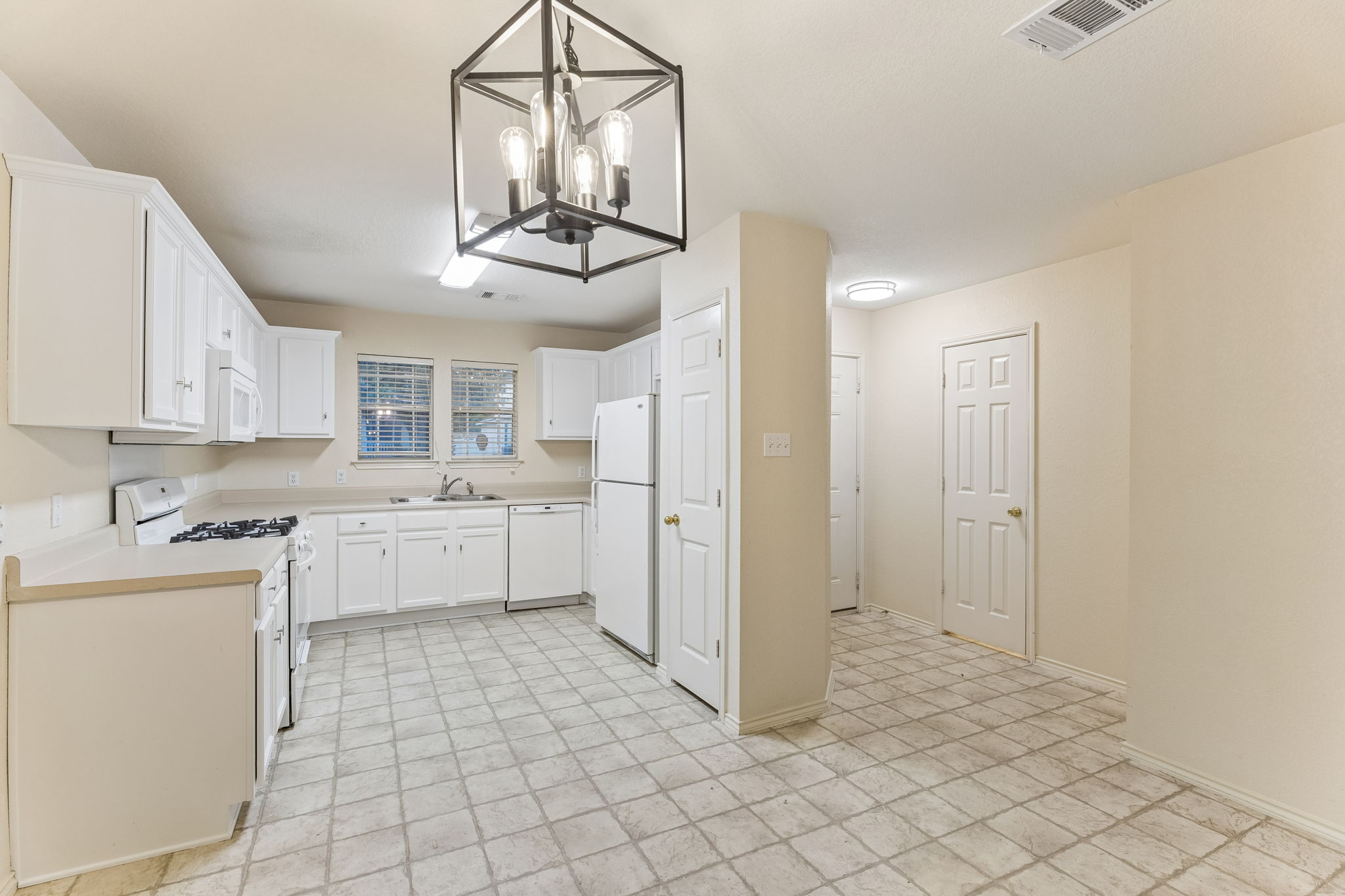 1808 Lost Maples Loop Cedar Park, TX 78613 - Photo 26 of 37