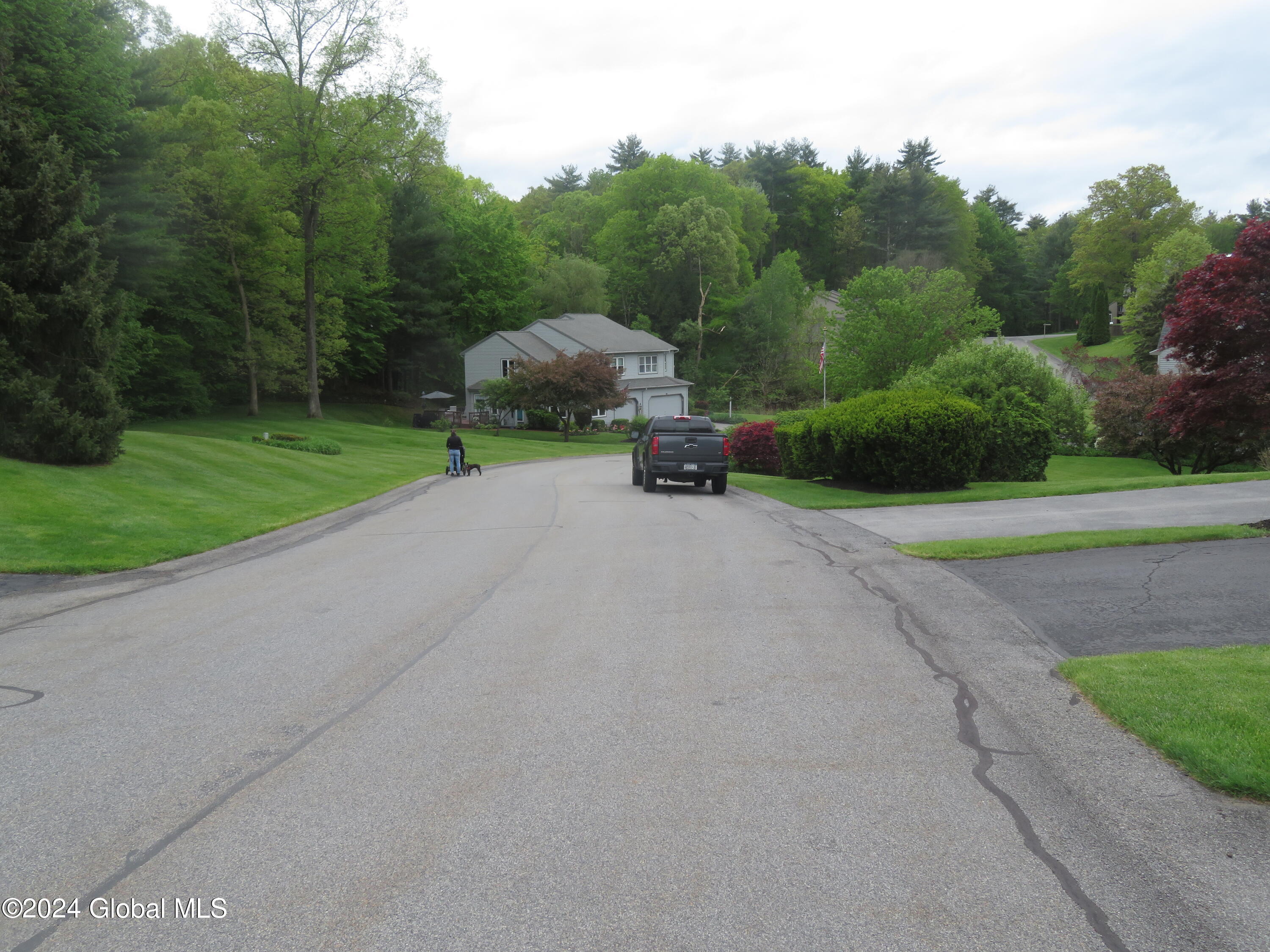 15 Pine Ridge Road Saratoga Springs, NY 12866 - Photo 2 of 24 IMG_0002