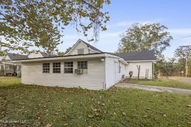 $105,000 | 264 Berry Street, Gloster, MS 39638