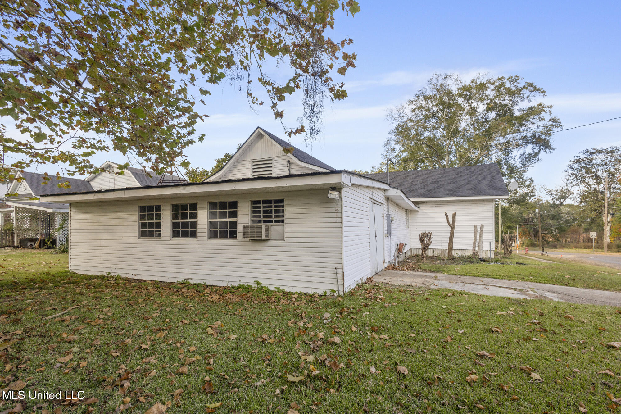 264 Berry Street Gloster, MS 39638 - Photo 10 of 10 Back View