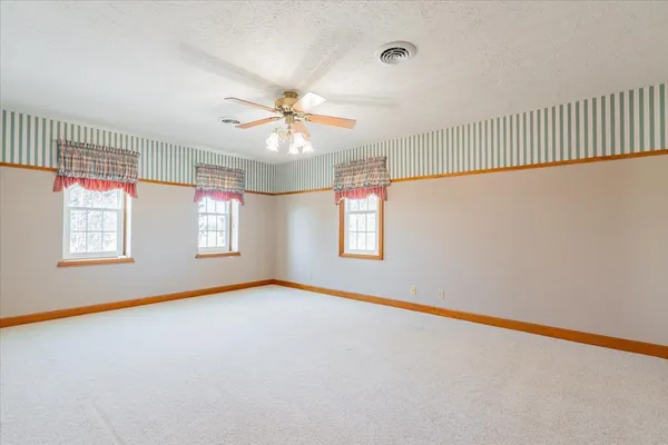 $700,000 | 21389 North 2875 East Road, Lexington, IL 61753