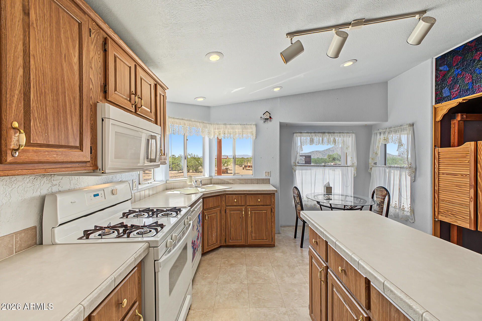 56445 West Barnes Road Maricopa, AZ 85139 - Photo 9 of 33 15 - Barnes