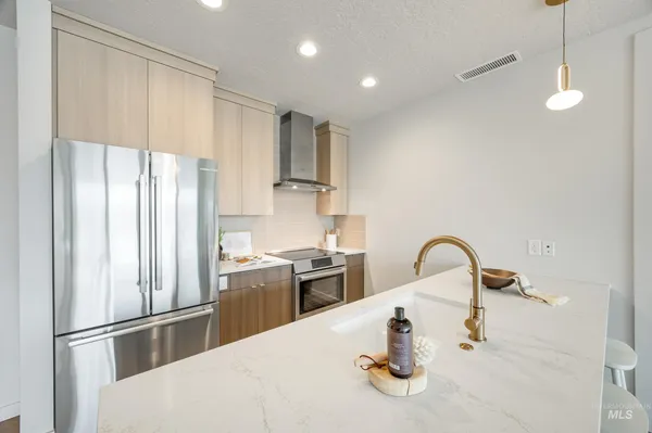 $459,900 | 4340 East Haystack Street, Unit 102, Boise, ID 83716