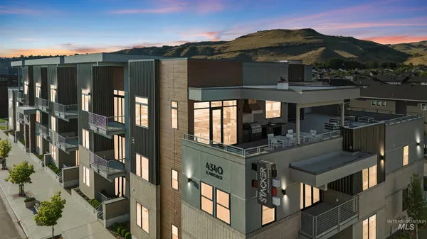 $459,900 | 4340 East Haystack Street, Unit 102, Boise, ID 83716