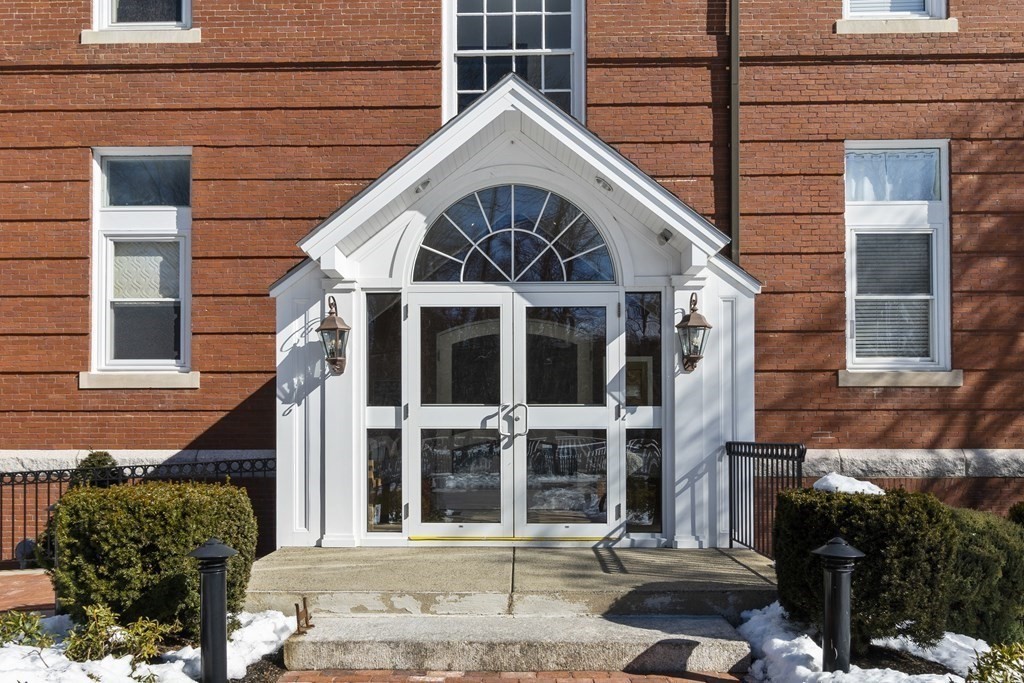 66 Haskell Street, Unit 2W Beverly, MA 01915 - Photo 15 of 16 Gallery Image 15