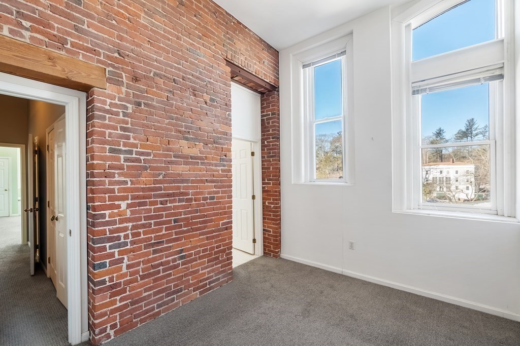 66 Haskell Street, Unit 2W Beverly, MA 01915 - Photo 7 of 16 Gallery Image 7