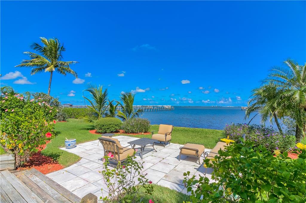 12 Heron's Nest Stuart, FL 34996 - Photo 39 of 43 a view of a terrace with a garden