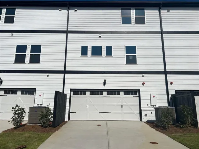 $3,200 | 6014 Liatris Street, Smyrna, GA 30126