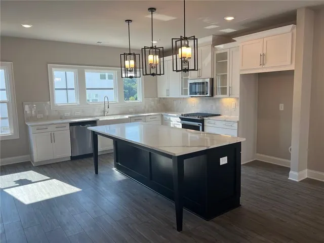 $3,200 | 6014 Liatris Street, Smyrna, GA 30126