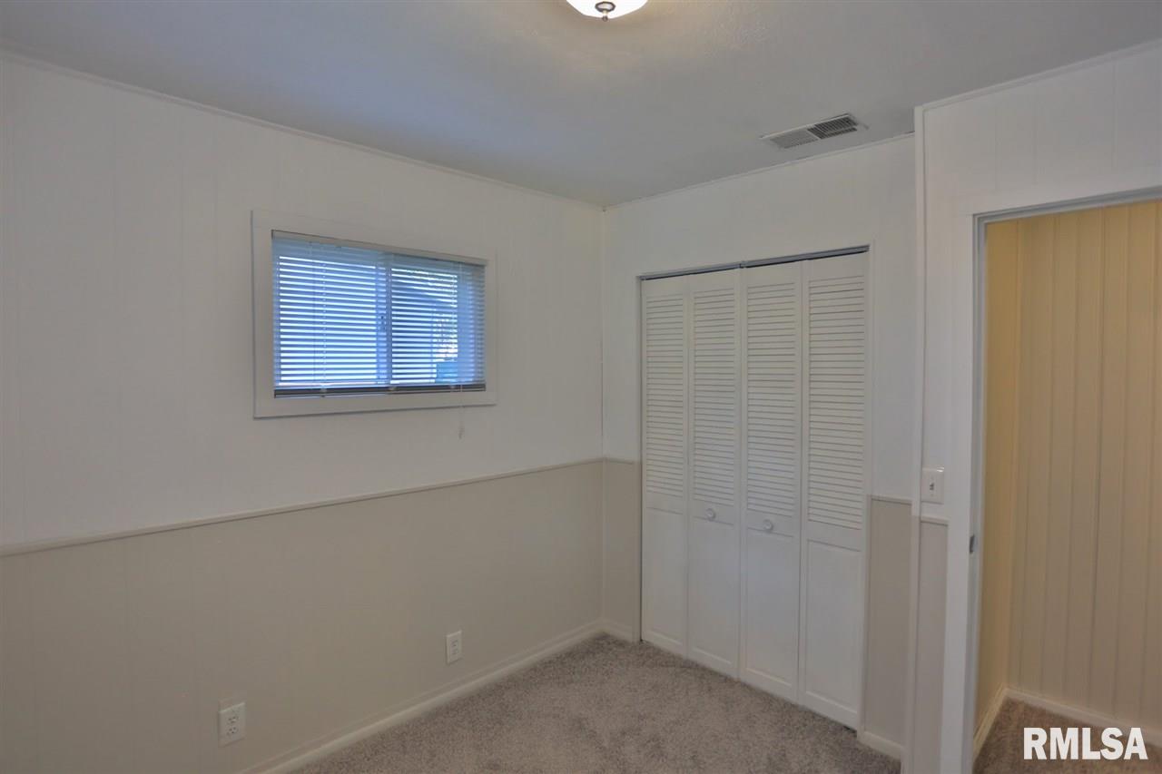 604 Weaver Street Washington, IL 61571 - Photo 18 of 35 Gallery Image 18