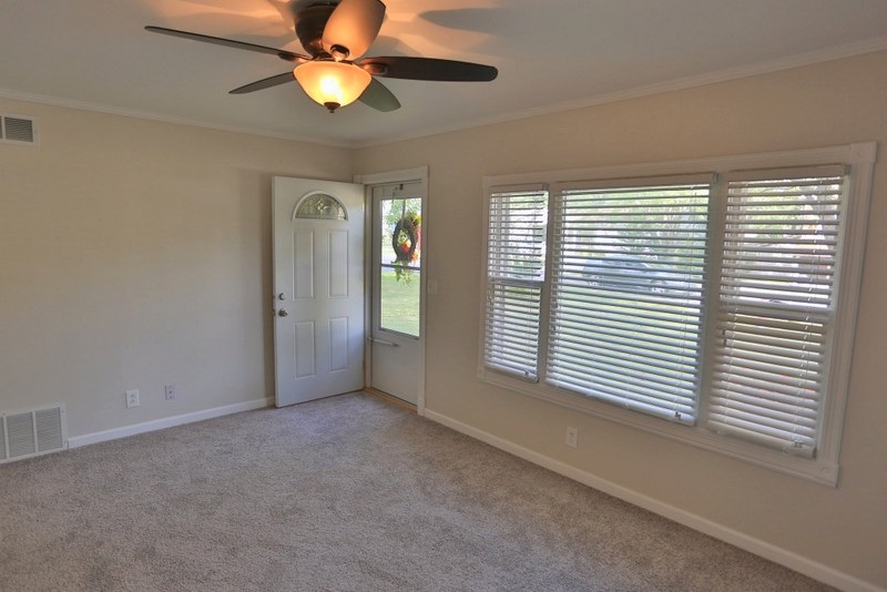 604 Weaver Street Washington, IL 61571 - Photo 3 of 35 Gallery Image 3