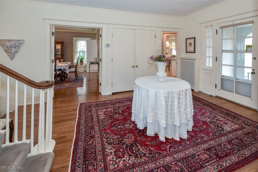 2525 Stratford Road Cleveland, OH 44118 - Photo 3 of 25 Gallery Image 3