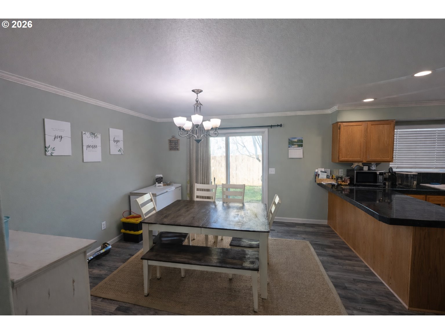 202 Northeast Rifle Range Street, Unit 6 Roseburg, OR 97470 - Photo 6 of 22 Dining Room