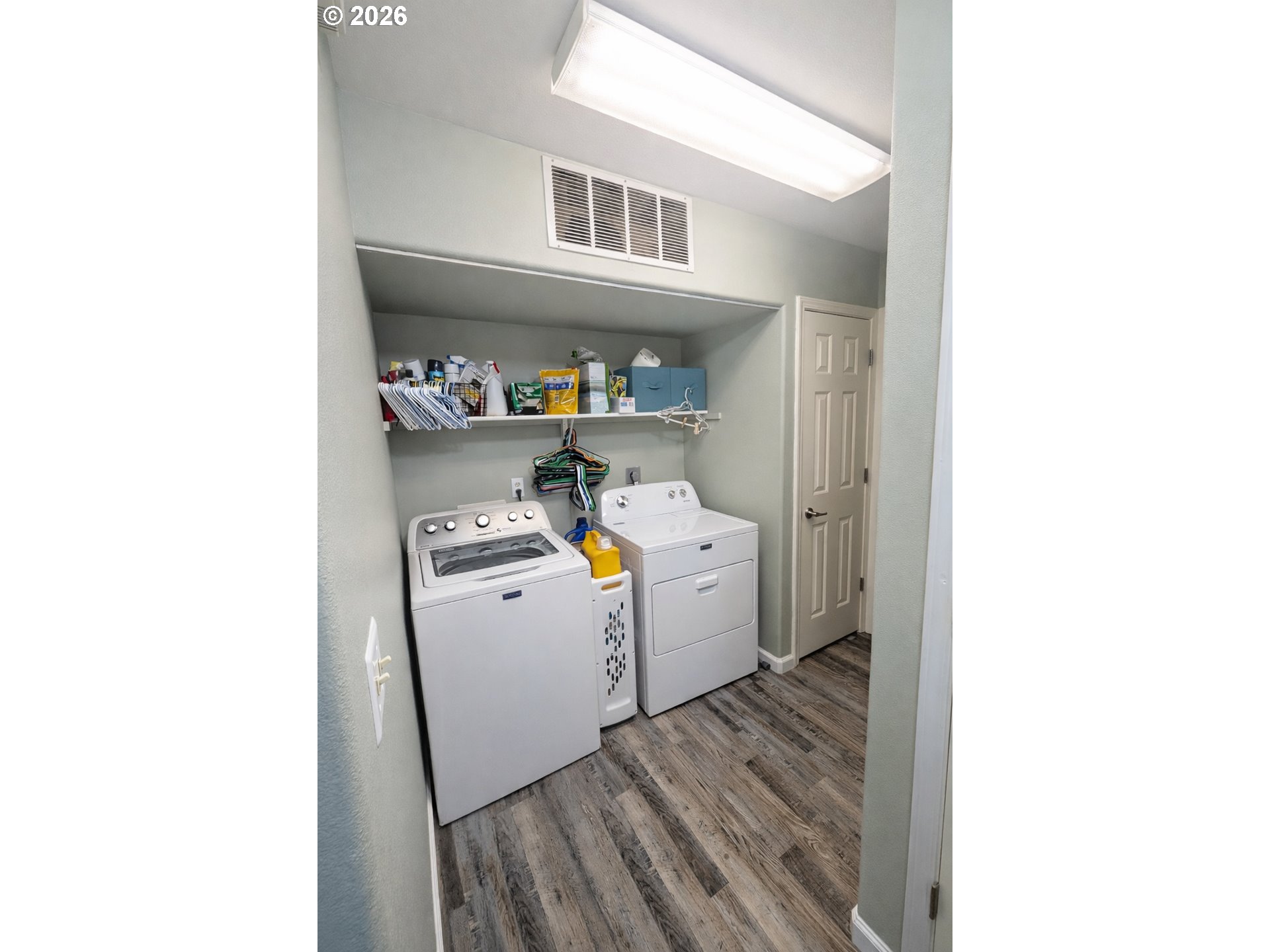 202 Northeast Rifle Range Street, Unit 6 Roseburg, OR 97470 - Photo 9 of 22 Laundry