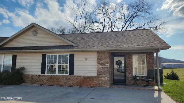 $279,900 | 261 Dumplin Lane, Kodak, TN 37764