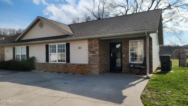 $279,900 | 261 Dumplin Lane, Kodak, TN 37764