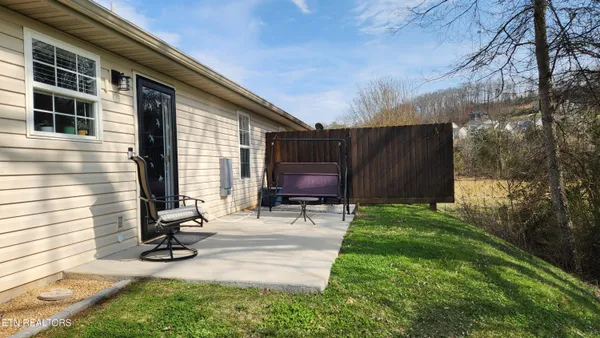 $279,900 | 261 Dumplin Lane, Kodak, TN 37764