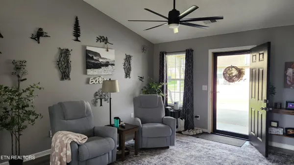 $279,900 | 261 Dumplin Lane, Kodak, TN 37764