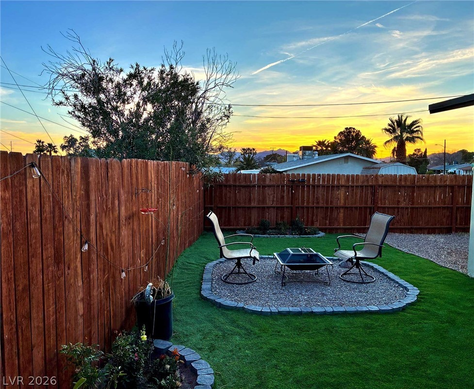 1102 Arapaho Way Boulder City, NV 89005 - Photo 37 of 50
