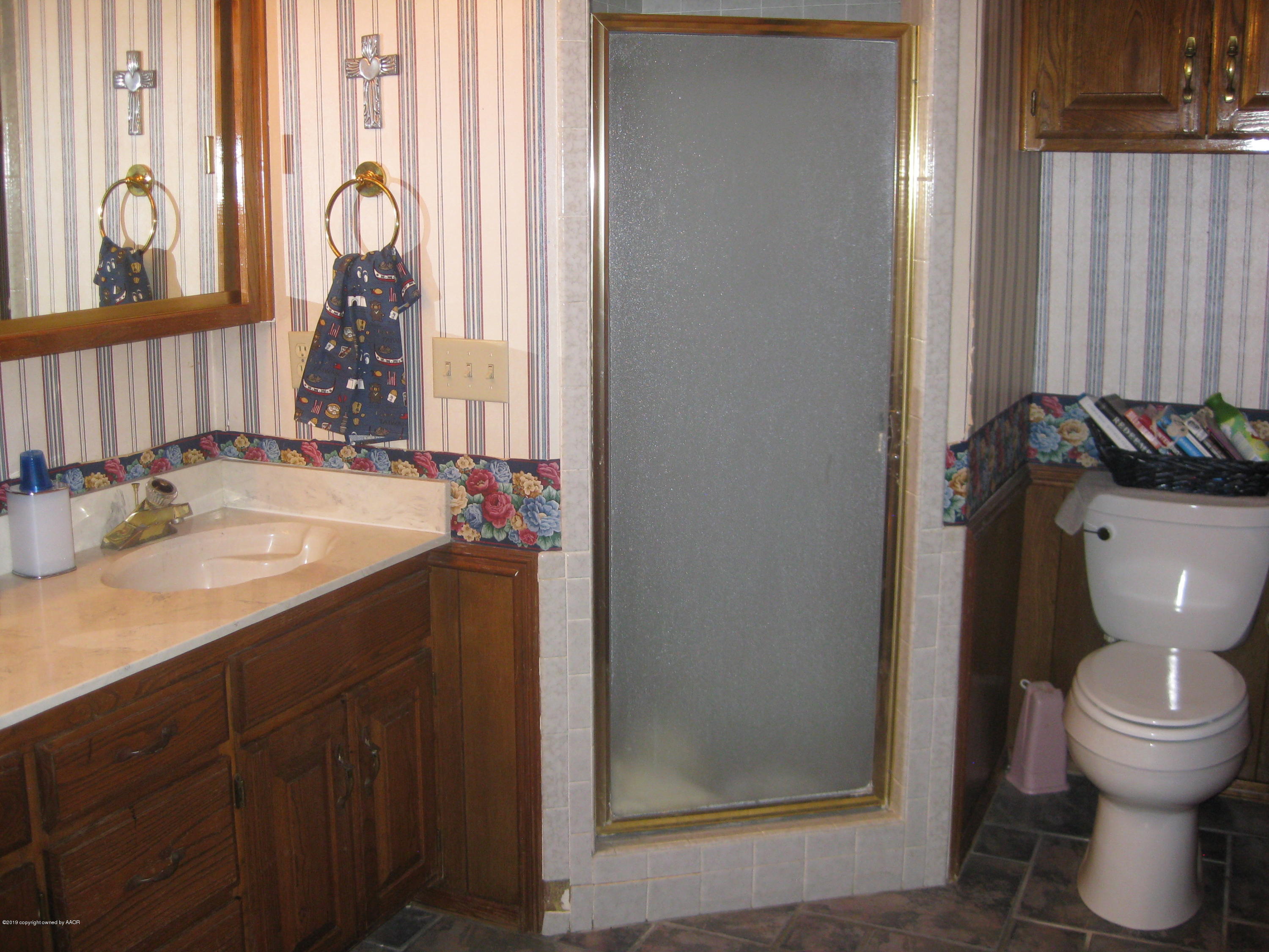 7229 Bayswater Road Amarillo, TX 79109 - Photo 14 of 30 Master Bath