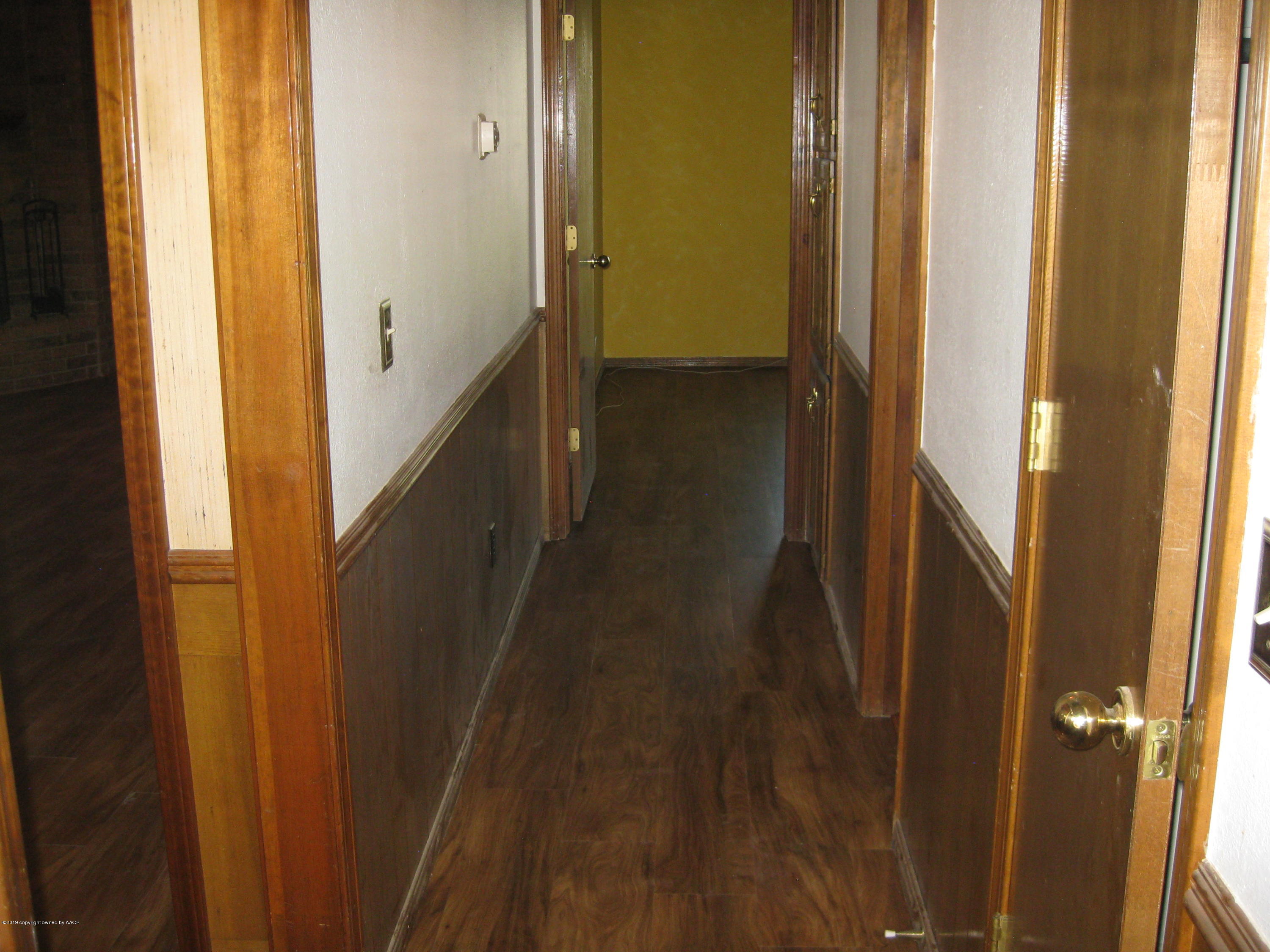7229 Bayswater Road Amarillo, TX 79109 - Photo 18 of 30 Hallway