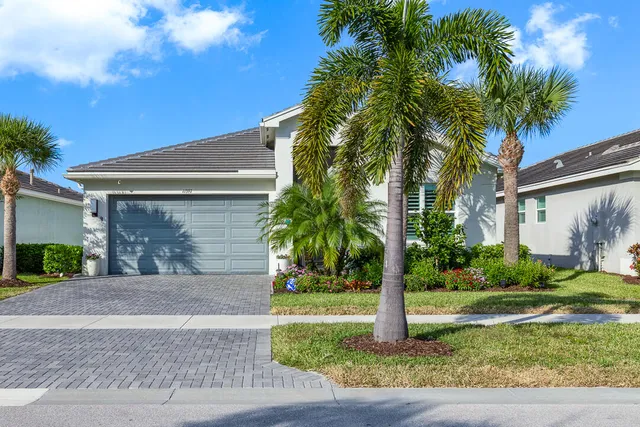 $499,999 | 11397 Southwest Carlisle Crossing Avenue, Port St. Lucie, FL 34987