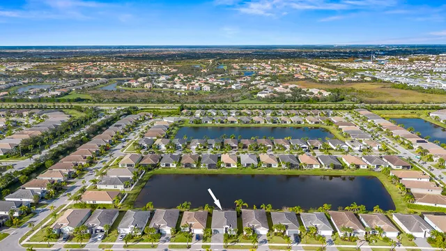 $499,999 | 11397 Southwest Carlisle Crossing Avenue, Port St. Lucie, FL 34987