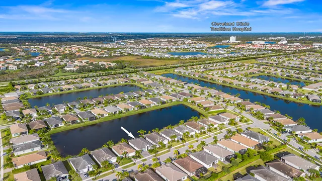 $499,999 | 11397 Southwest Carlisle Crossing Avenue, Port St. Lucie, FL 34987