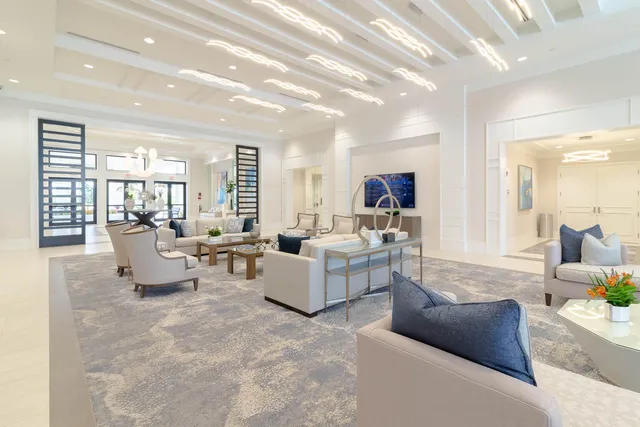 $499,999 | 11397 Southwest Carlisle Crossing Avenue, Port St. Lucie, FL 34987