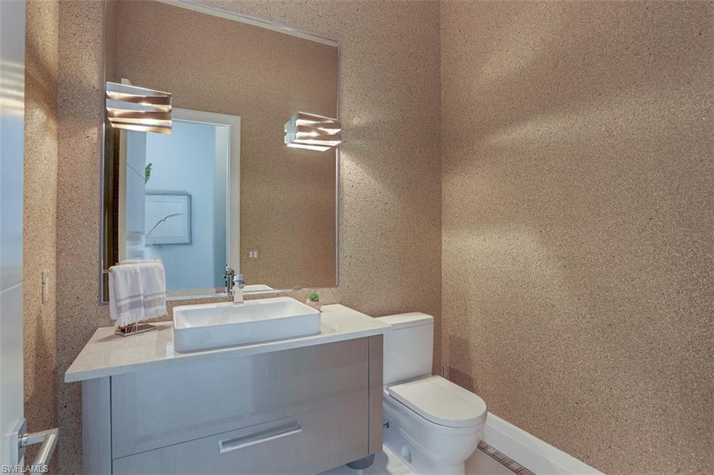 600 Gordonia Road Naples, FL 34108 - Photo 27 of 35 Powder bath near master bedroom