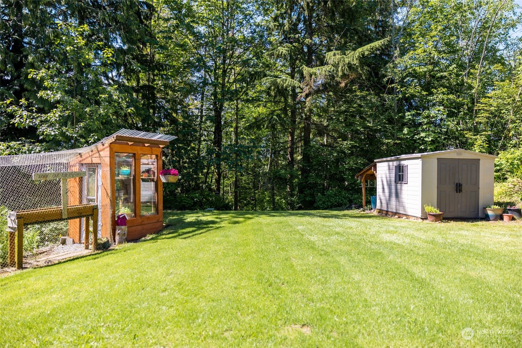 23627 Hoogdal Road Sedro-Woolley, WA 98284 - Photo 29 of 39 a view of a basket ball ground