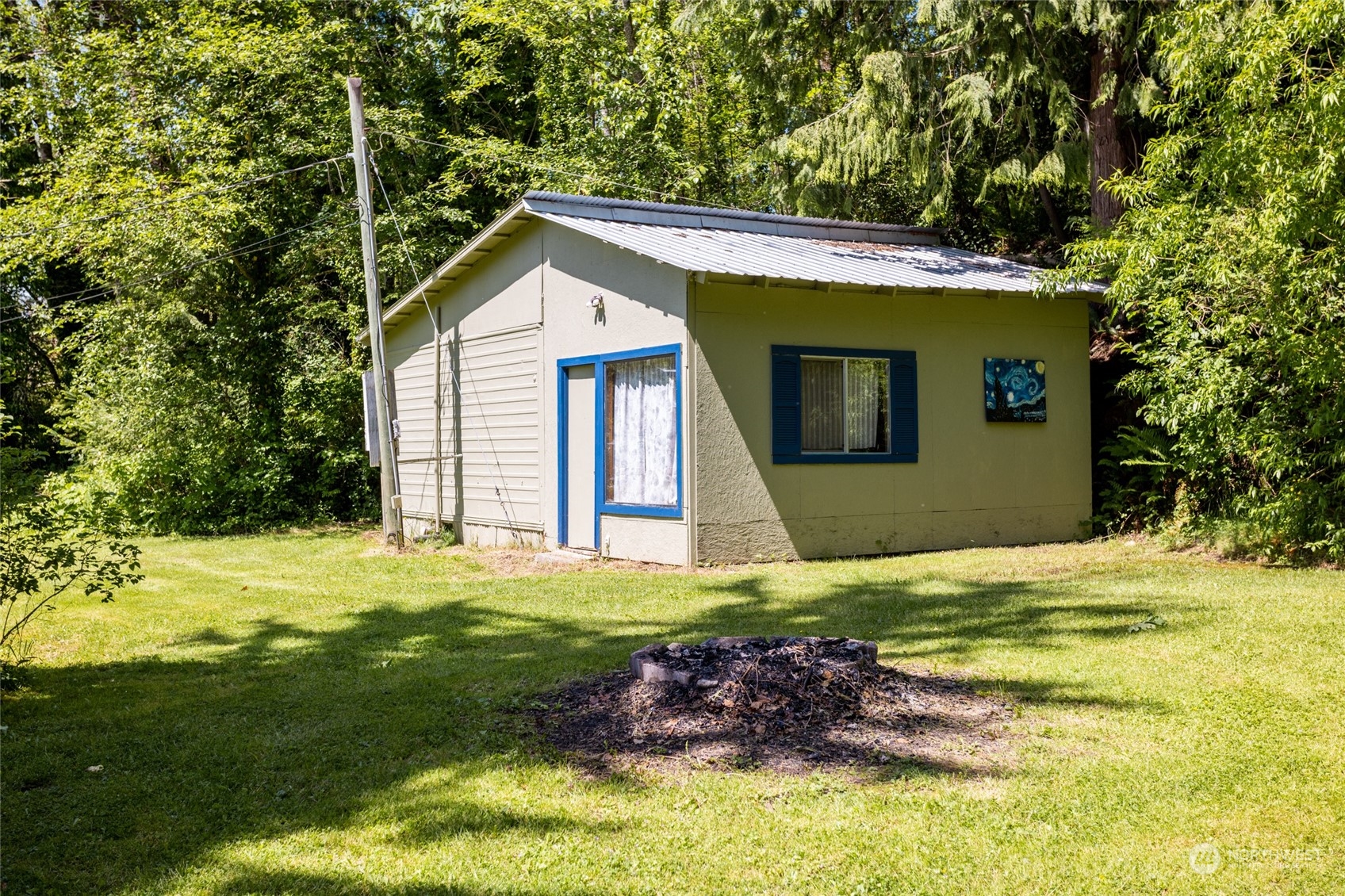 23627 Hoogdal Road Sedro-Woolley, WA 98284 - Photo 32 of 39 a house view with a outdoor space