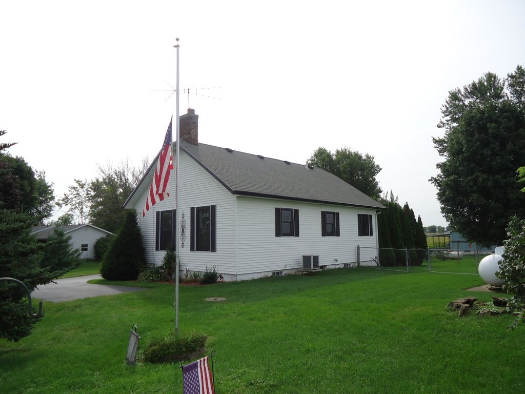 1983 West Becker School Road Freeport, IL 61032 - Photo 2 of 20 Gallery Image 2