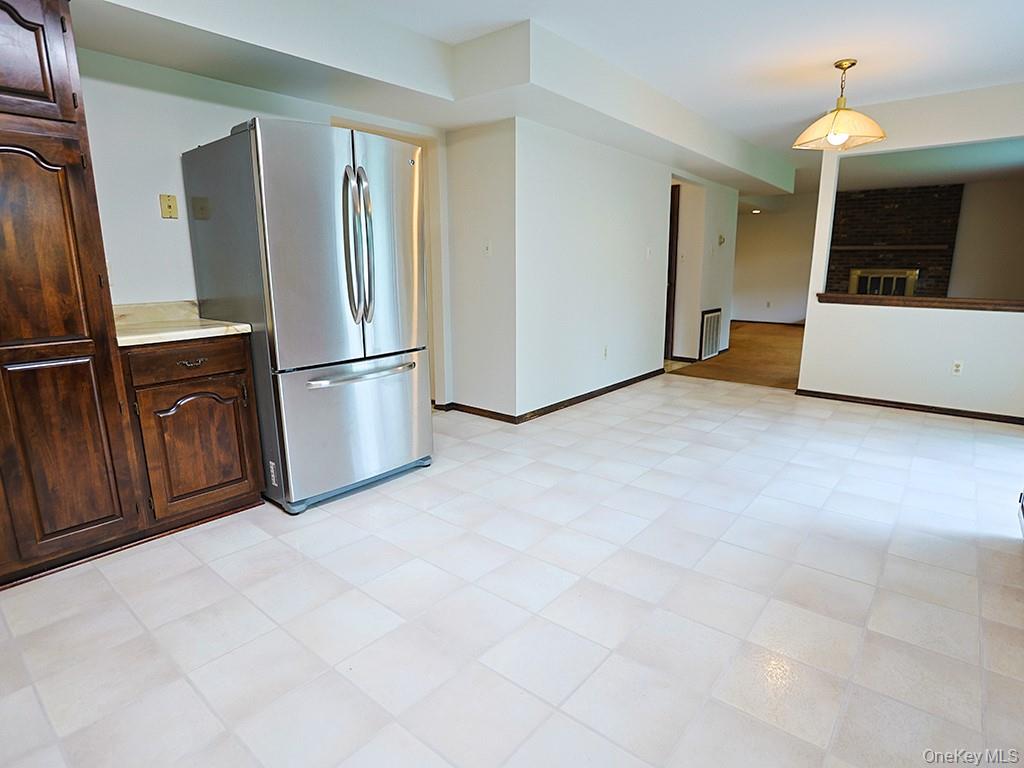25 Georges Road Middletown, NY 10941 - Photo 11 of 38