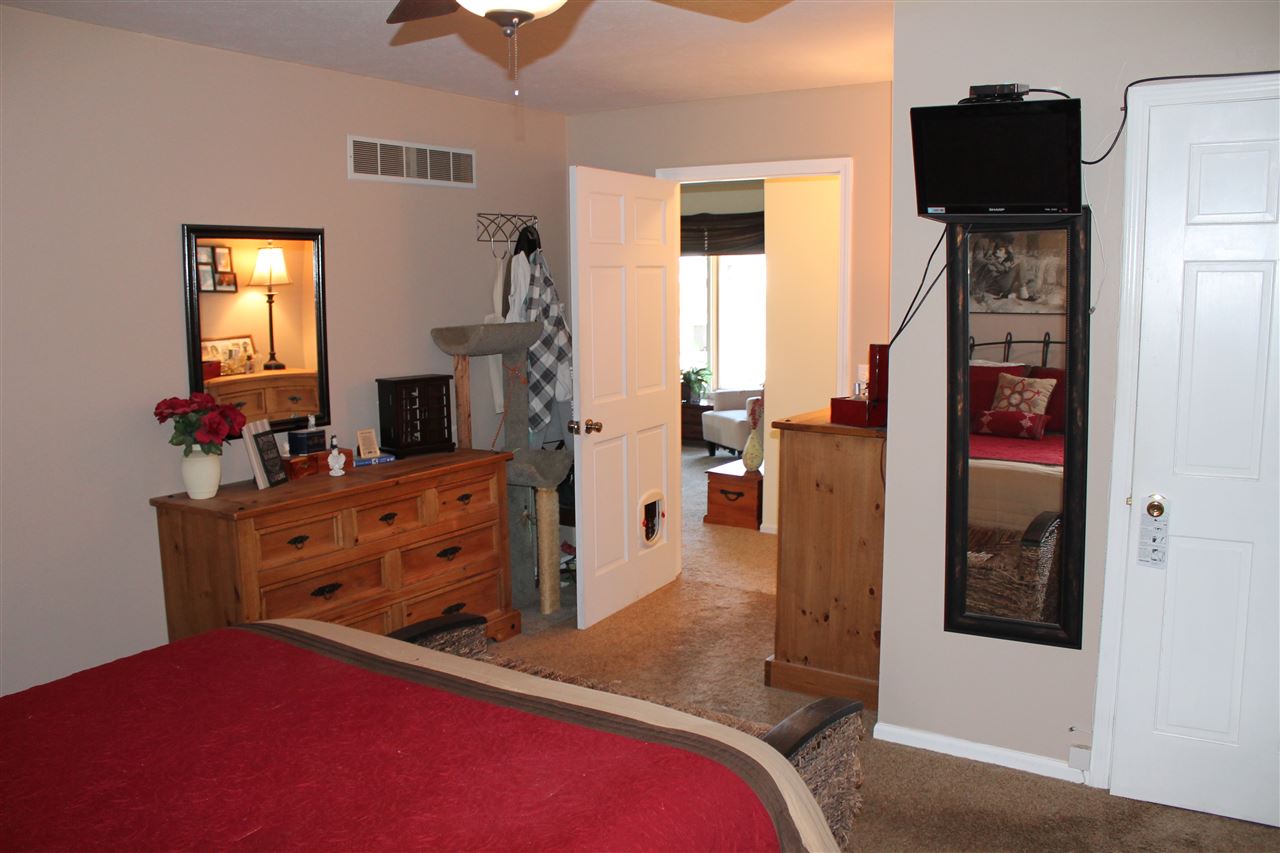 52730 Ruth Street Granger, IN 46530 - Photo 13 of 30 Gallery Image 13
