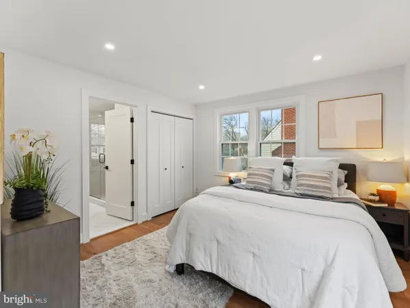 $1,075,000 | 5021 24th Street South, Arlington, VA 22206