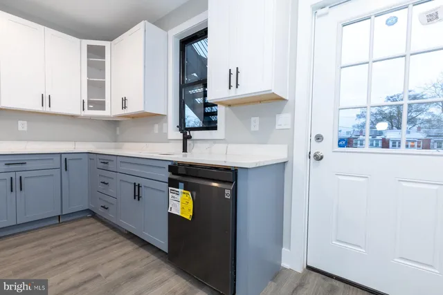 $4,490 | 1321 Shepherd Street Northwest, Unit 2, Washington, DC 20011