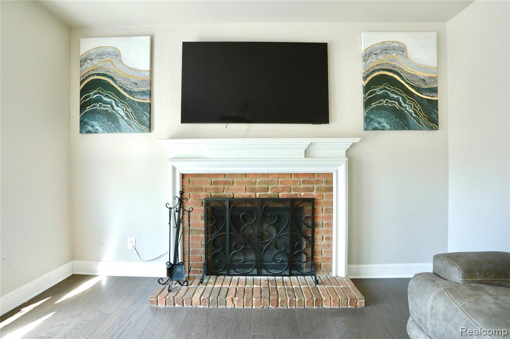 45587 Hanford Road Canton, MI 48187 - Photo 34 of 68 Gallery Image 34