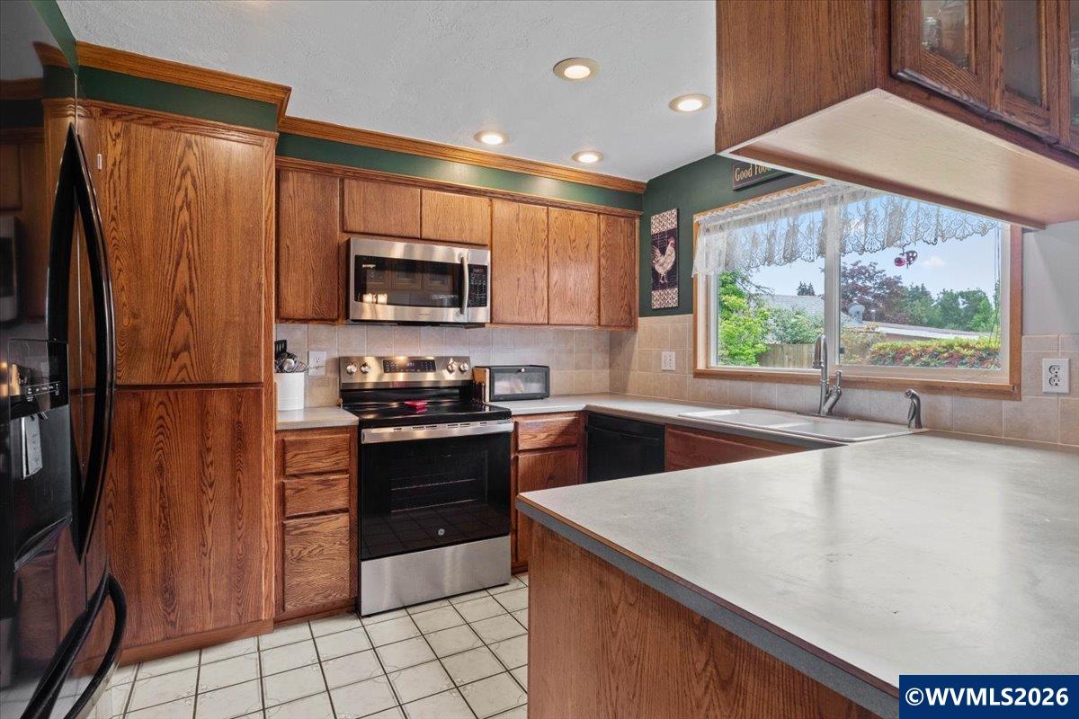 1775 Anthony Avenue Cottage Grove, OR 97424 - Photo 6 of 46